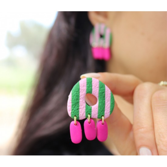 Polimer Kil Organik Formlu Yeşil Pembe Çizgili Sallantılı Küpe