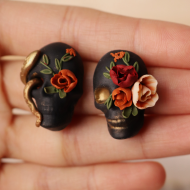 Özel Tasarım Polimer Kil  Güllü Çiçekli Kuru Kafa Coco