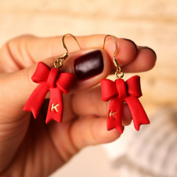  Polimer Kil Kişiselleştirilebilir Harfli Kırmızı Fiyonk Küpe Red Bow