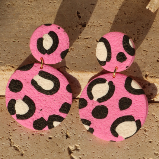 Açık Pembe Leopar Yuvarlak Polimer Kil Küpe